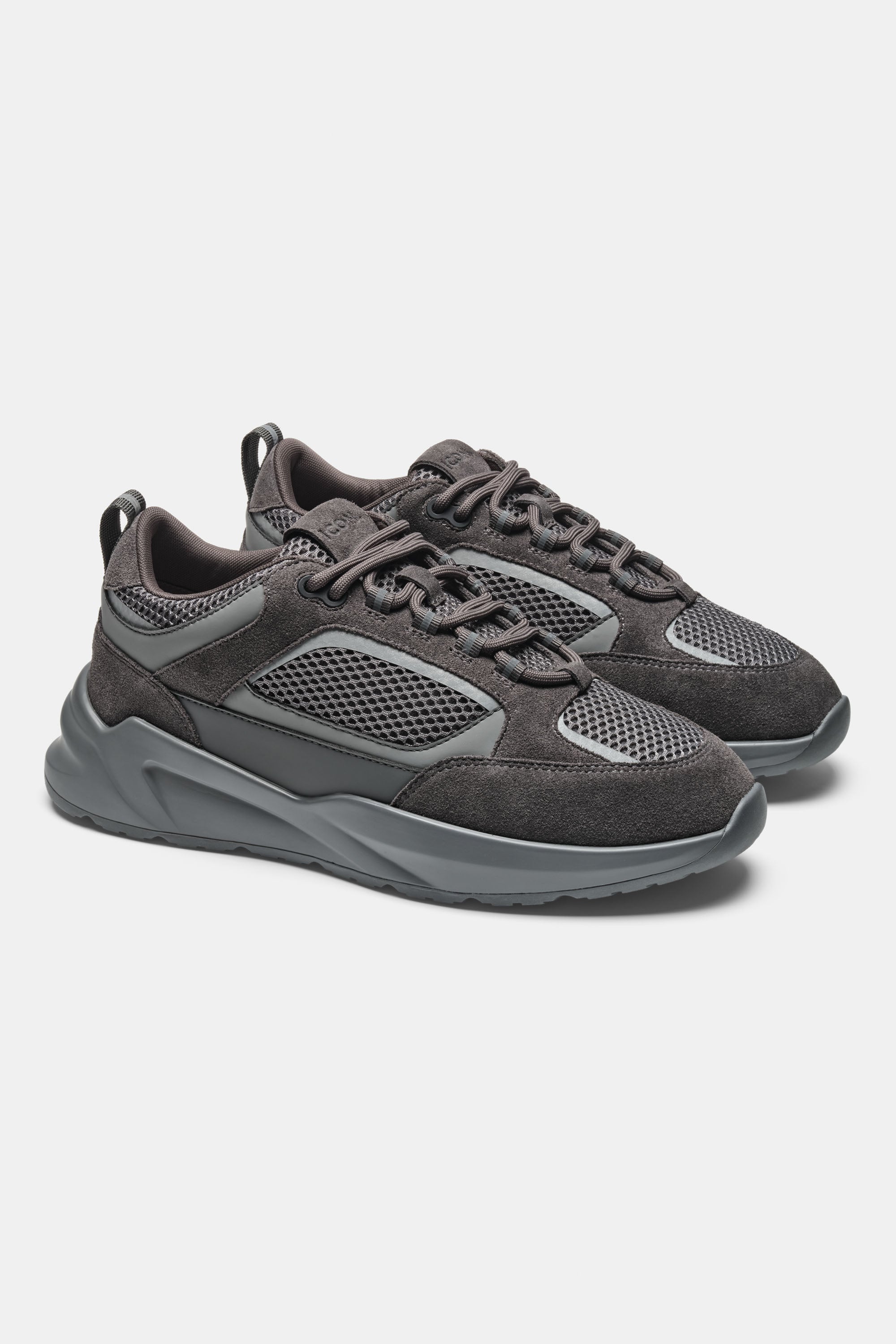 THE AREZZO RUNNER