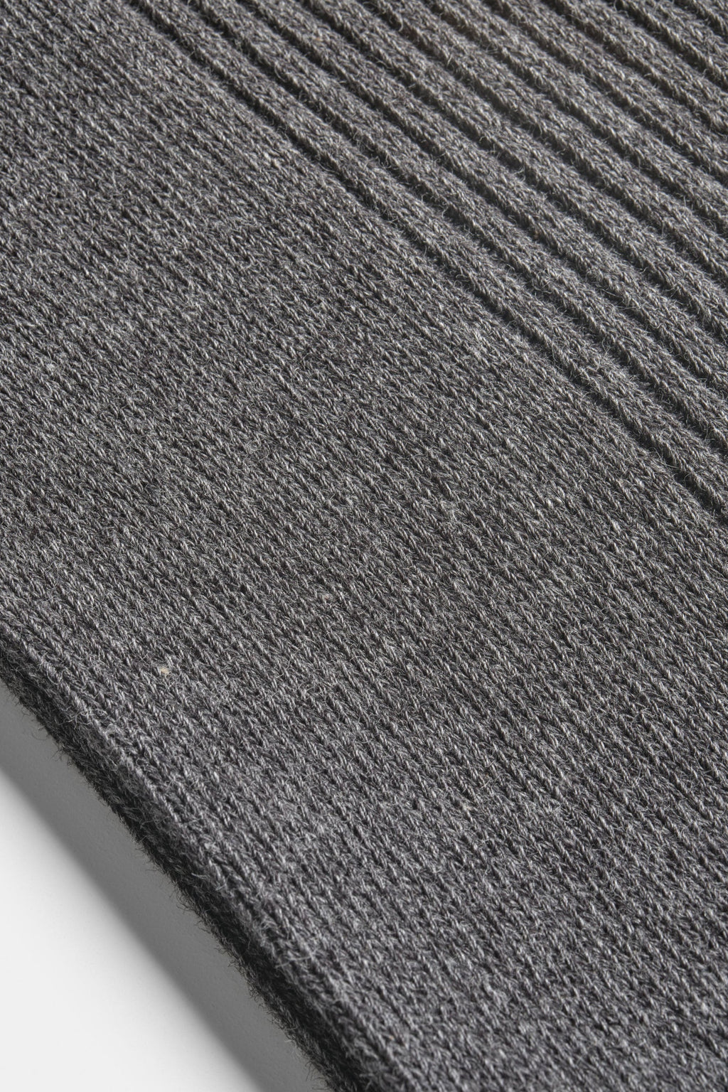 THE CAMEO RIBBED ANKLE SOCKS