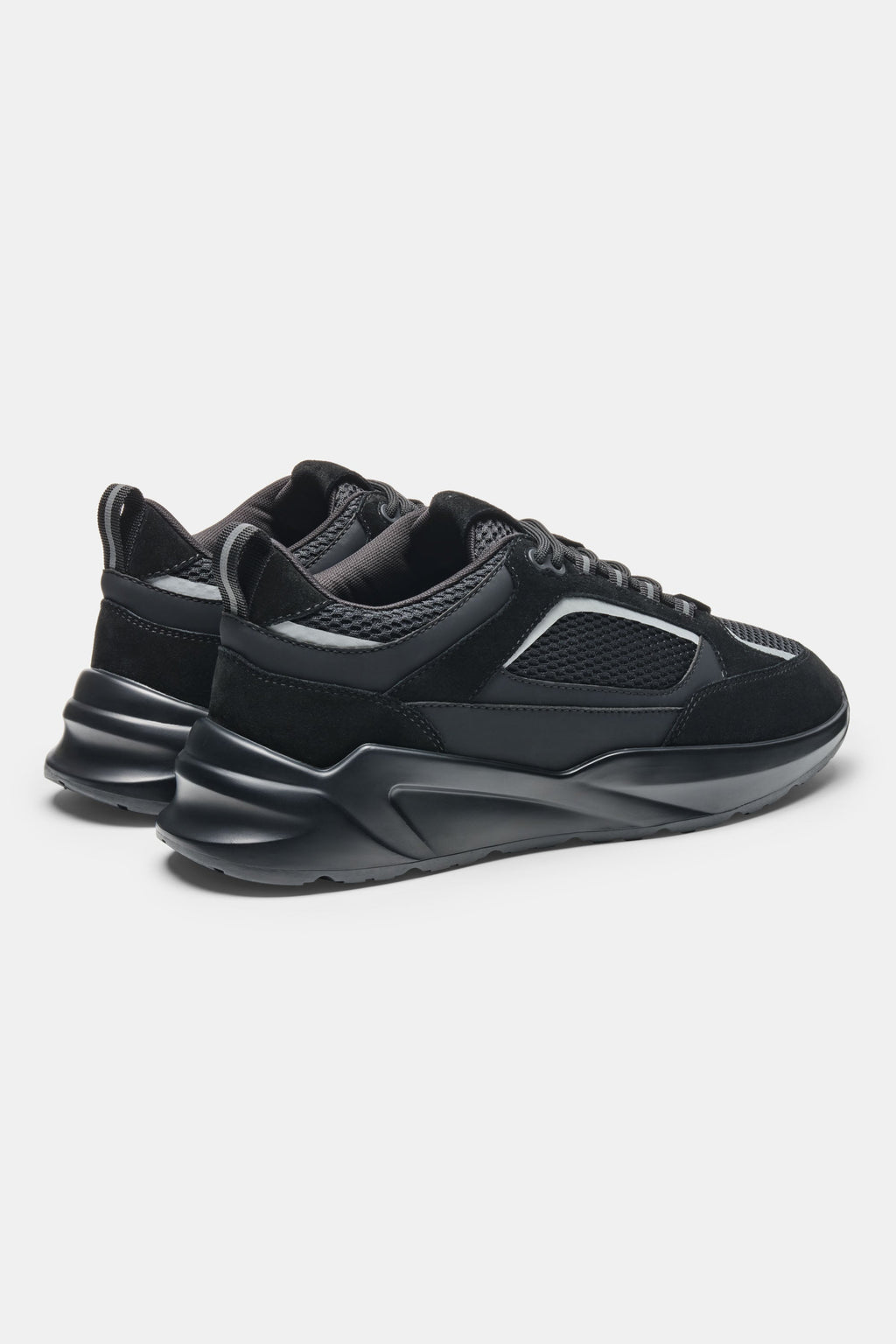 THE AREZZO RUNNER